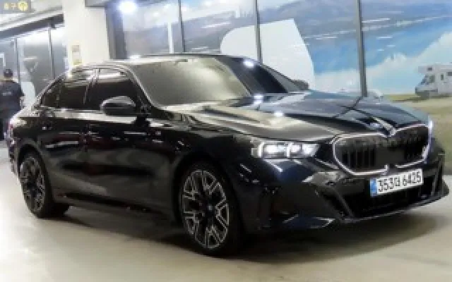인천자동차사이트 5시리즈 (G60) 530e 매물 사진 14 - 2024/09 7,251km