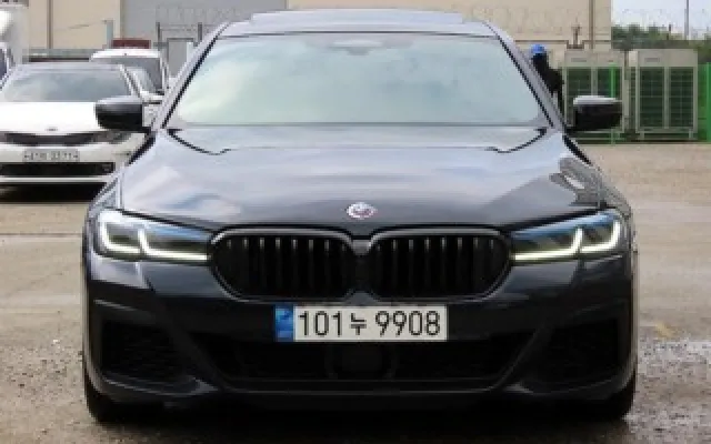 인천자동차사이트 5시리즈 (G30) M550i xDrive 매물 사진 12 - 2023/05 54,792km