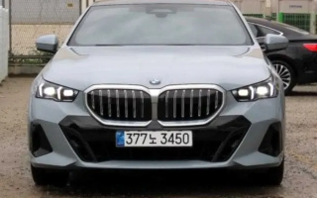 인천자동차사이트 5시리즈 (G60) 530i xDrive 매물 사진 5 - 2024/05 28,665km
